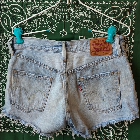 Vintage Levi’s shorts 501 - Picture 2 of 5